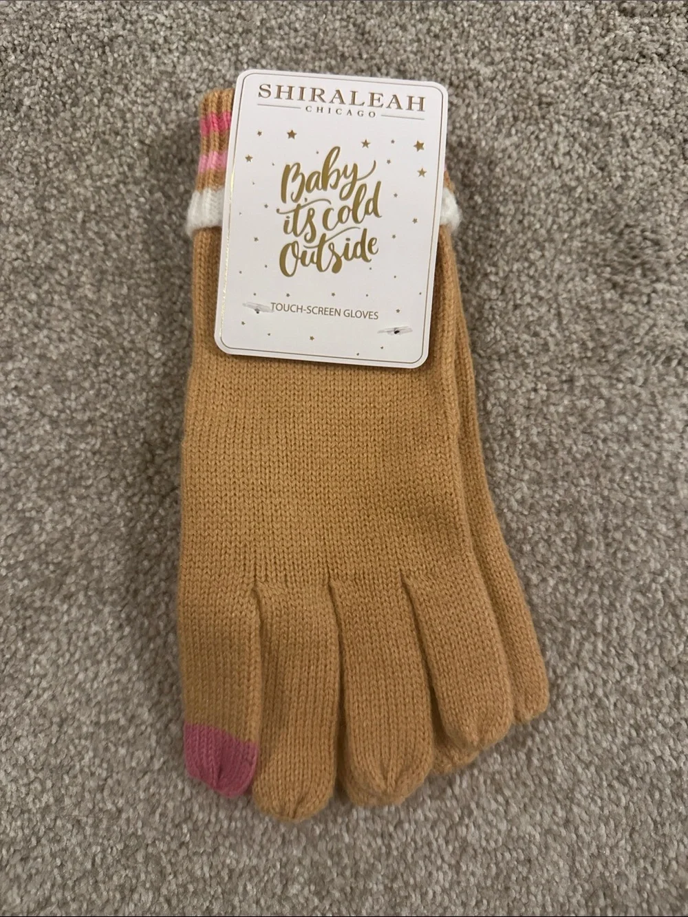 Shiraleah Camel Knit Touch-Screen Gloves with Pink Tip